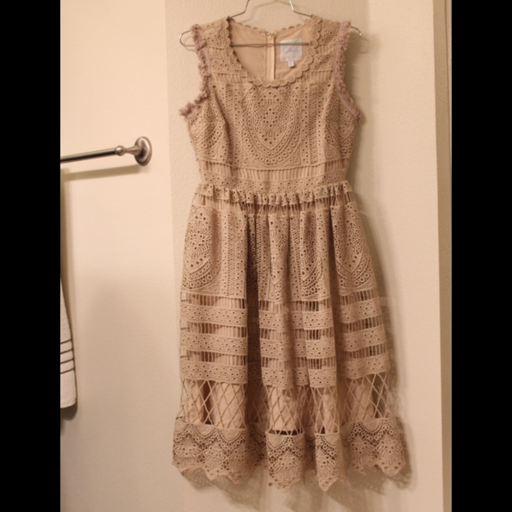 MODCLOTH Tan Midi Dress - Picture 1 of 6